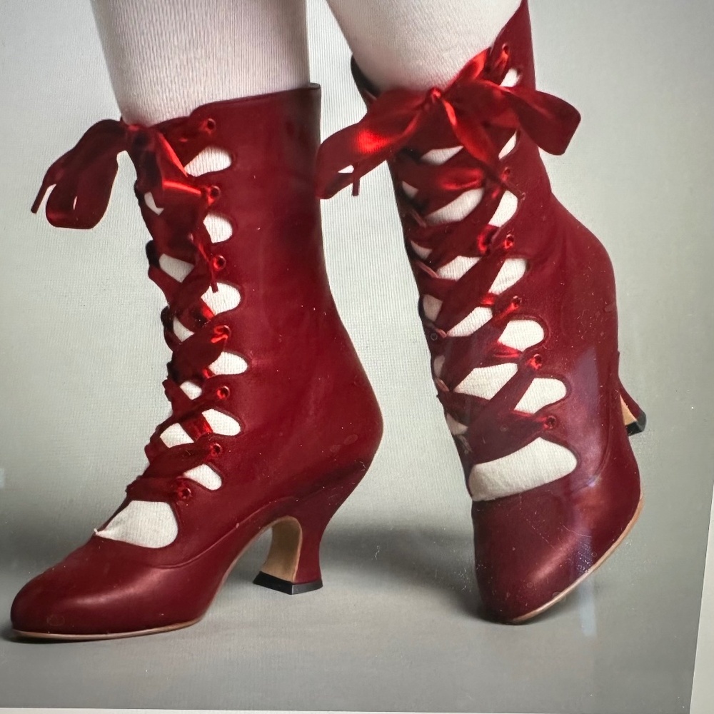 American Duchess Original Tango Boots Red Size 8 1/2 Worn Once